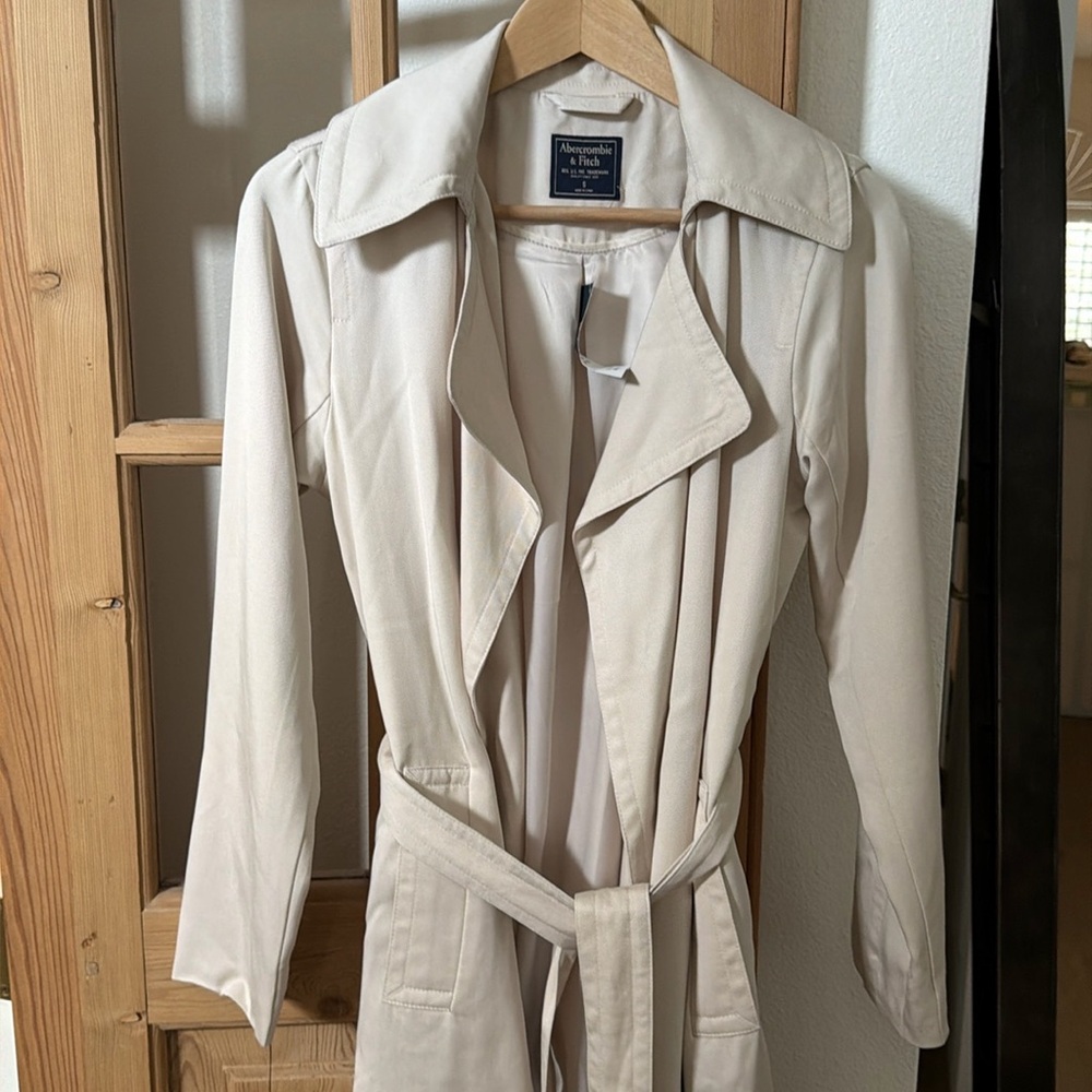Abercrombie Lightweight Trench Coat